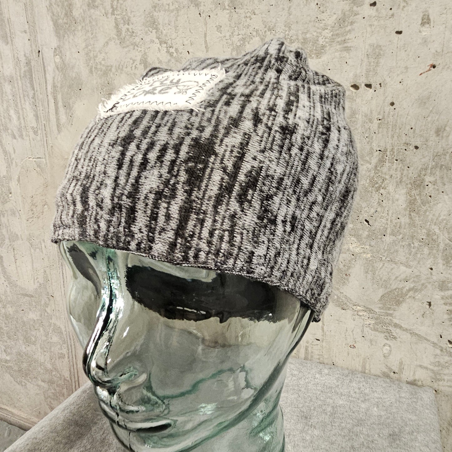 tv static slouch beanie
